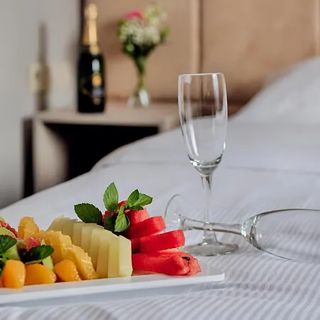 Bed & Breakfast Citi Hotel's Warszawa-falenty *