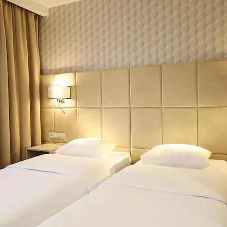 Citi Hotel's Warszawa-falenty Bed & Breakfast