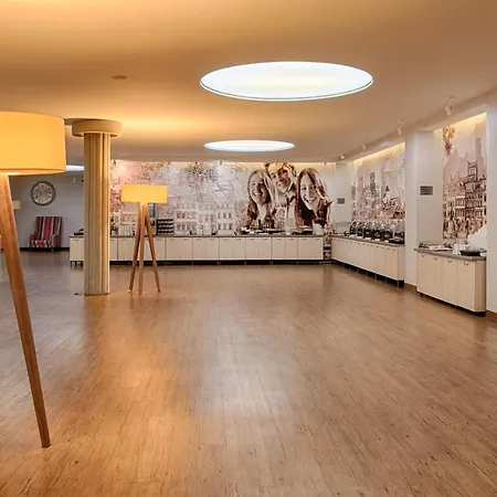 住宿加早餐酒店 Citi Hotel's Warszawa-falenty 拉辛