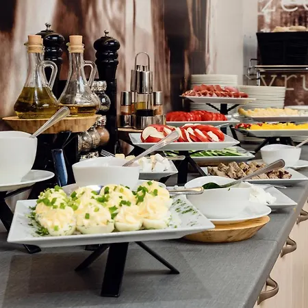 ベッド・アンド・ブレックファスト Citi Hotel's Warszawa-falenty